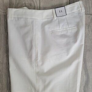 White House Black Market size 14, White 7” Shorts, New With Tags